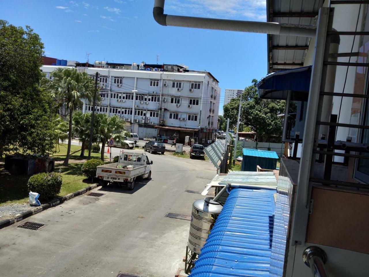 Jj Home2Stay Мири Екстериор снимка